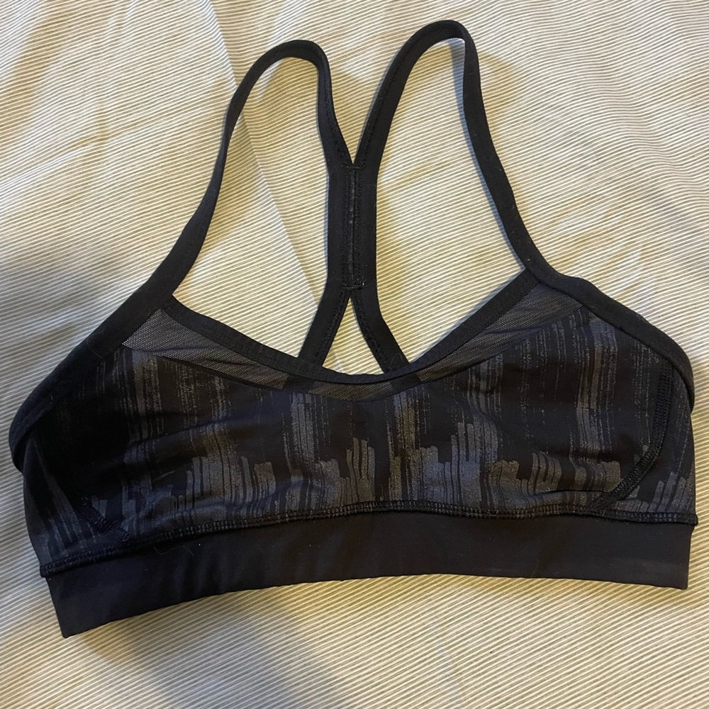 Lululemon Black and Gray Women's Sports Bra